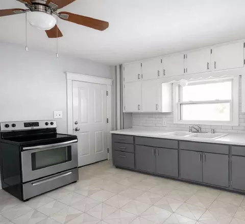 east east cayuga street, Saint Paul, MN 55130