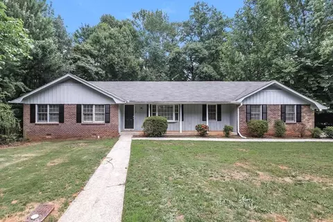 1210 Maple St SE, Conyers, GA 30013