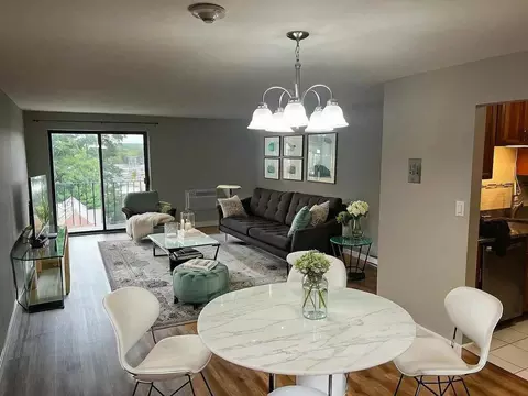 1321 Worcester Rd #503, Framingham, MA 01701