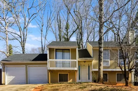 1374 Muirfield Dr, Stone Mountain, GA 30088