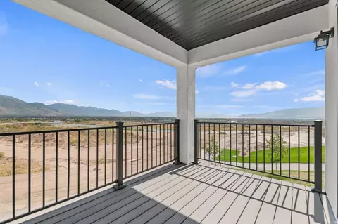 222 E Glencoe Dr, Highland, UT 84003