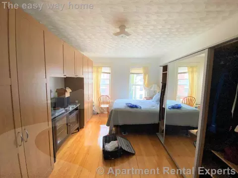 250 Beacon St #3L, Boston, MA 02116