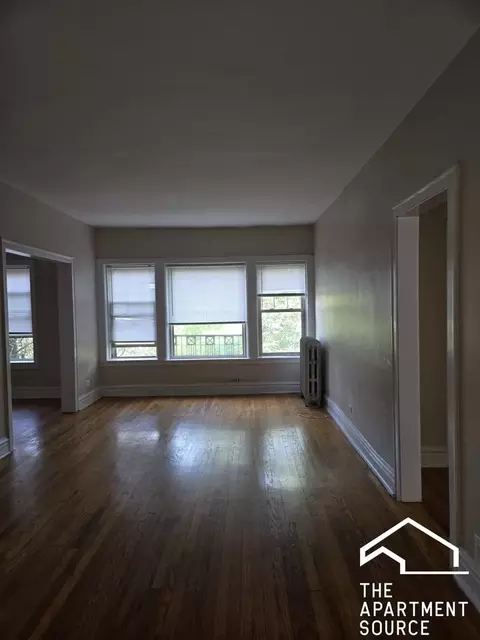 918 Reba Pl #3S, Evanston, IL 60202