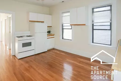 2254 N Southport Ave #2, Chicago, IL 60614