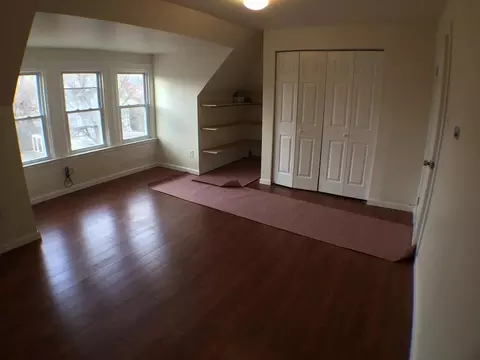 5647 Hampton St #3, Pittsburgh, PA 15206