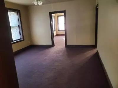 1016 W 70th St #1W, Chicago, IL 60621