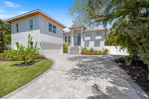 3919 Roberts Point Rd, Siesta Key, FL 34242