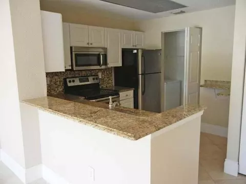 2813 Grande Pkwy #109, Palm Beach Gardens, FL 33410