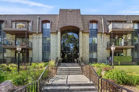 1945 Oakdale Ave #55-228, West Saint Paul, MN 55118