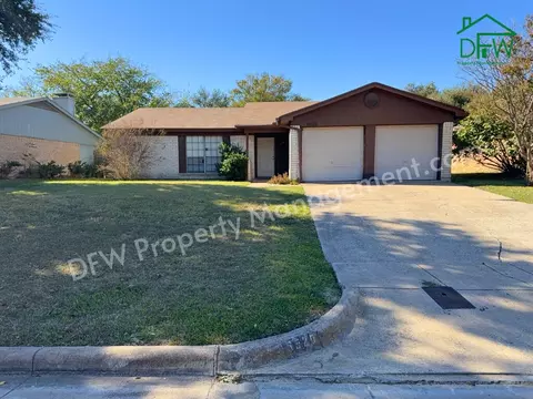 6920 Misty Meadow Dr S, Fort Worth, TX 76133