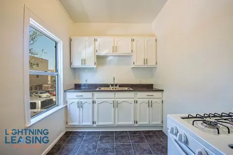415 S Westlake Ave #109, Los Angeles, CA 90057