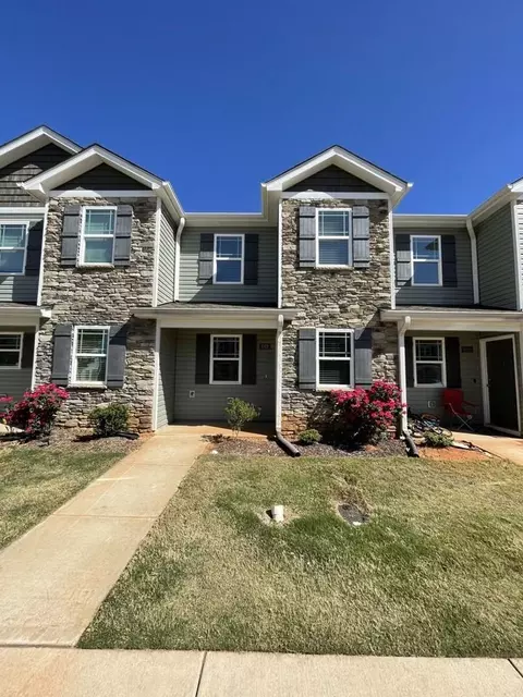 1028 Peony Ln, Youngsville, NC 27596