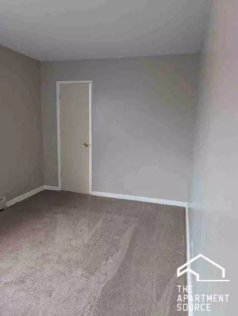 9595 Maple Dr #2N, Rosemont, IL 60018