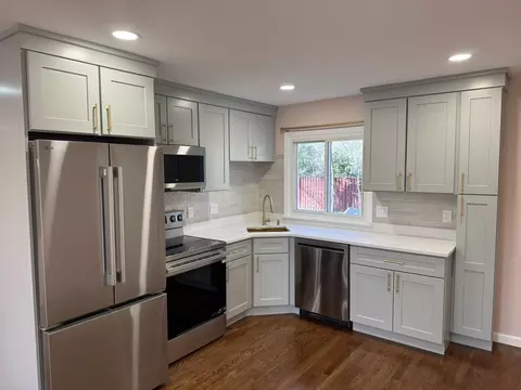 53 Jacqueline Rd #C, Waltham, MA 02452