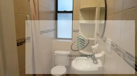 1361 N Ashland Ave #2F, Chicago, IL 60622