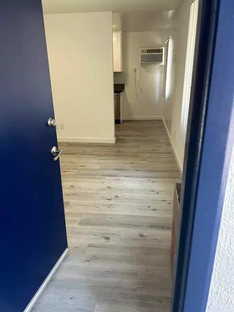 1211 N June St #2, Los Angeles, CA 90038