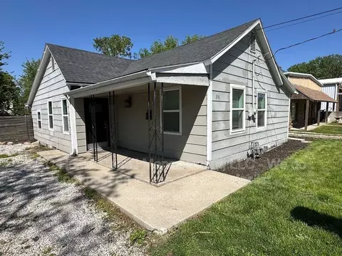 316 W Elm St, Olathe, KS 66061