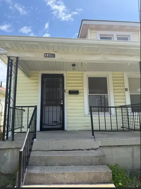 1409 Young St #1, Middletown, OH 45044