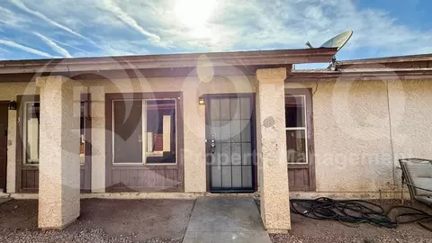 27 W Inglewood St #2, Mesa, AZ 85201