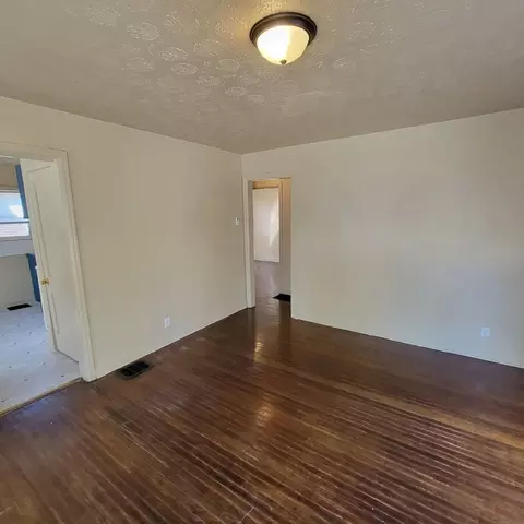 1702 Winfield Ave, Indianapolis, IN 46222