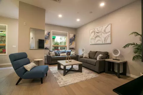 3600 Central Ave SE #111, Albuquerque, NM 87108