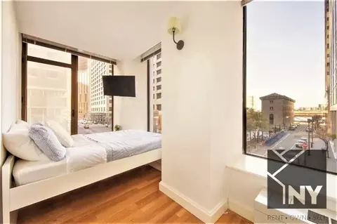 126 Pearl St #18C, New York, NY 10005