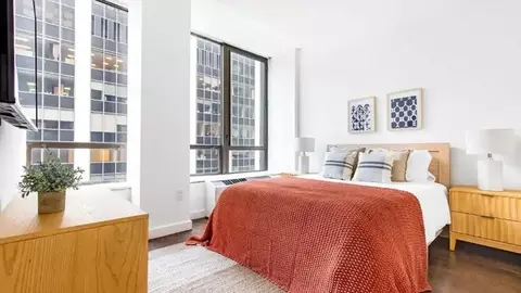 128 Water St #1909, New York, NY 10005