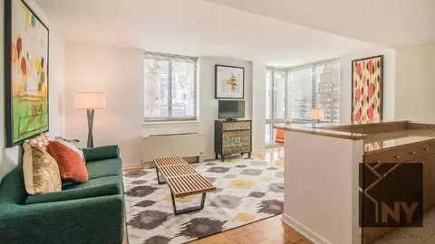 475 9th Ave #22G, New York, NY 10018