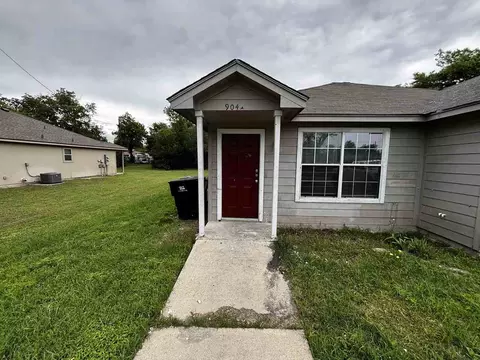 904 E Avenue C #A, Temple, TX 76501