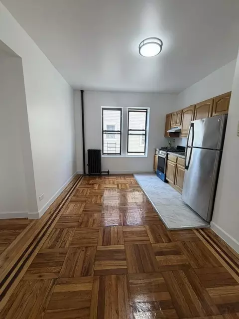 1721 Hobart Ave, New York, NY 10461
