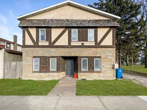 104 S Beechtree St #A, Grand Haven, MI 49417