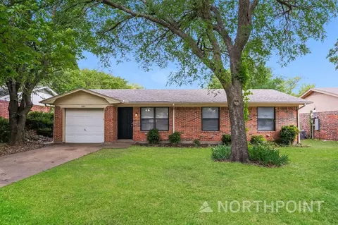 803 Lisa Ln, Cedar Hill, TX 75104