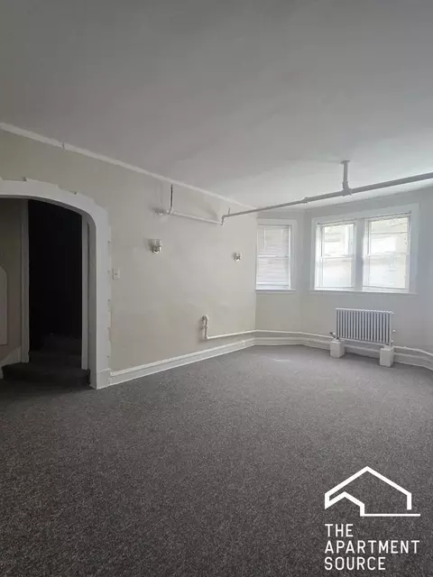 1806 W Farwell Ave #3B, Chicago, IL 60626