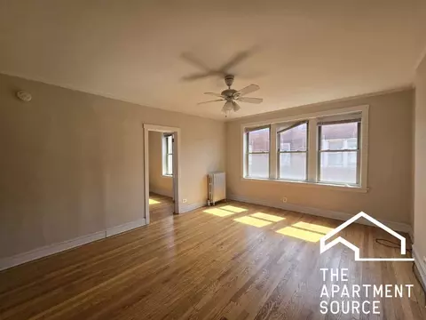 2350 W Touhy Ave #3I, Chicago, IL 60645