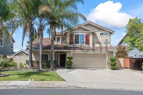 1366 Jayhawk Ln, Livermore, CA 94551