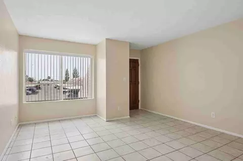 1927 E Hampton Ave #216, Mesa, AZ 85204
