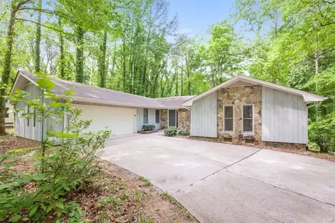 4765 Banner Elk Dr, Stone Mountain, GA 30083