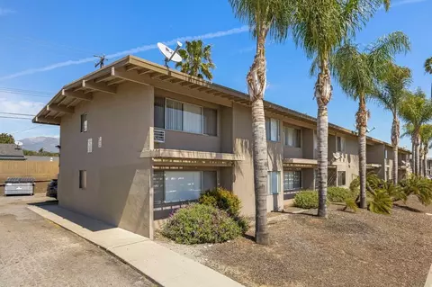 127 W Santa Barbara St #G, Santa Paula, CA 93060