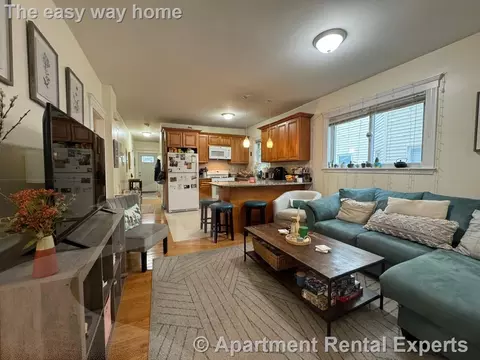 29 Belknap St #1, Somerville, MA 02144