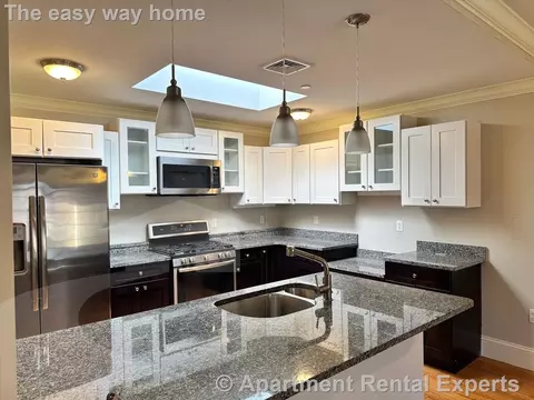 286 Main St #209, Woburn, MA 01801