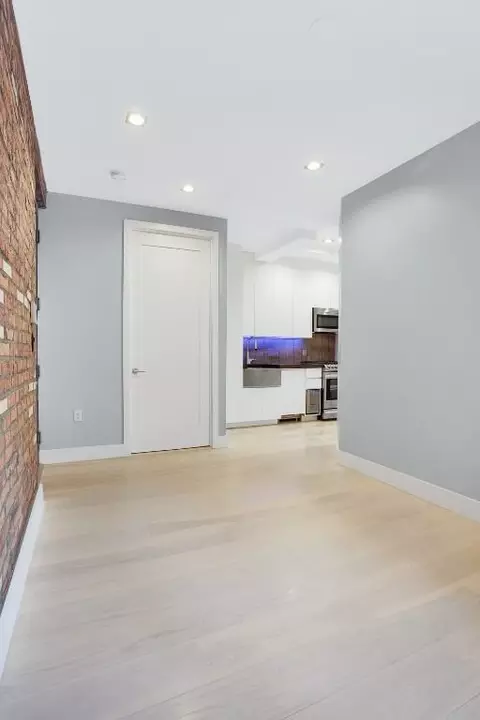 521 E 5th St #2AB, New York, NY 10009