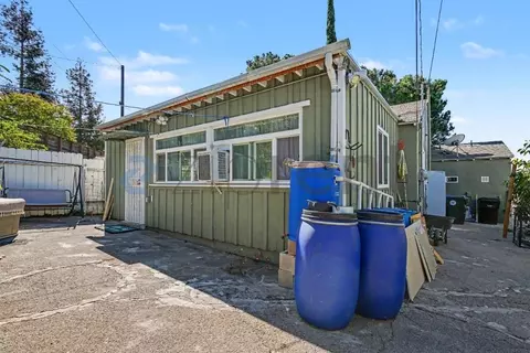 2755 Sanborn Ave, La Crescenta-montrose, CA 91214