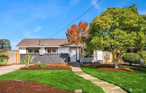 3600 NE 9th St, Renton, WA 98056