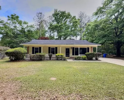 125 Kingswood Dr, Prattville, AL 36067