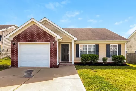 165 Howard Woody Dr, La Vergne, TN 37086