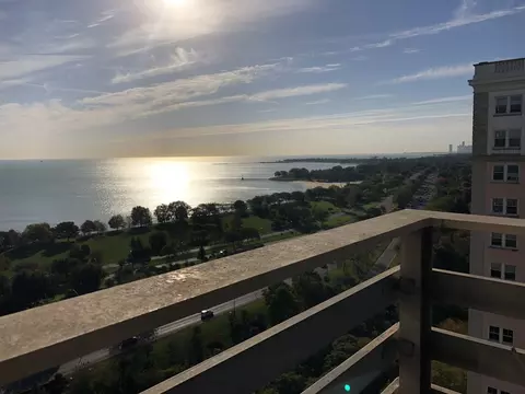 5601 N Sheridan Rd #20B, Chicago, IL 60660