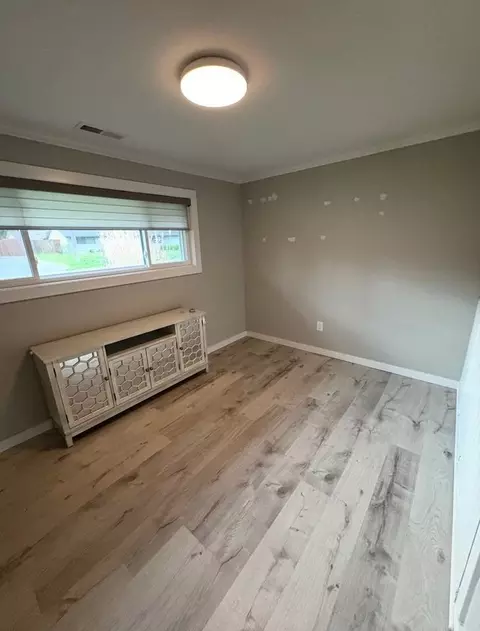 21801 51st Ave W, Mountlake Terrace, WA 98043