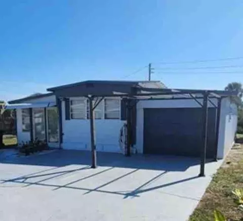 110 Gaslight Ave, North Fort Myers, FL 33917