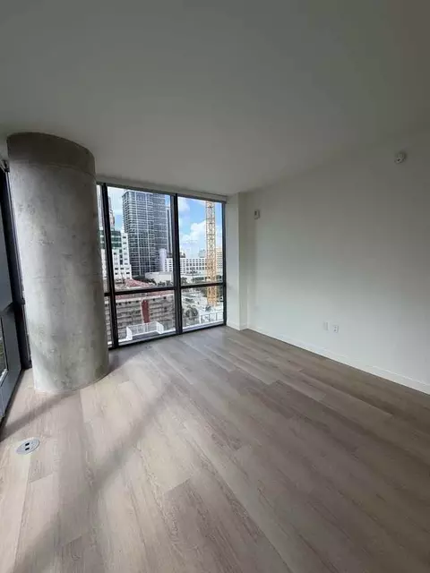 405 NW 6th St #S, Miami, FL 33136