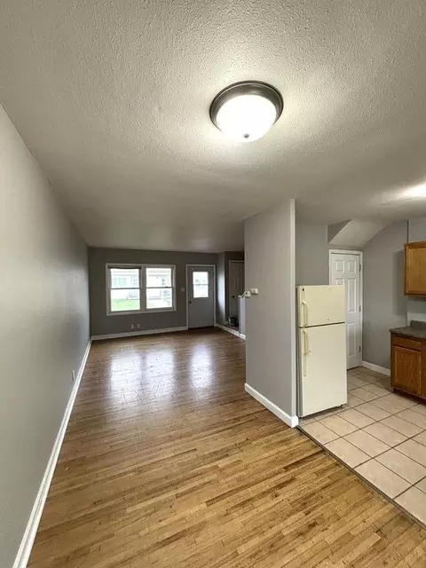 1272 W Mullan Ave, Waterloo, IA 50701